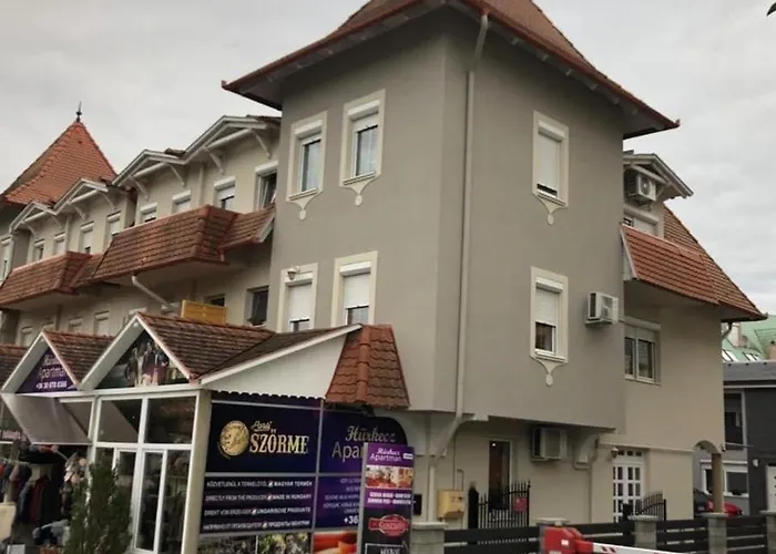 Huerkecz Apartmanhaz Διαμέρισμα Hévíz